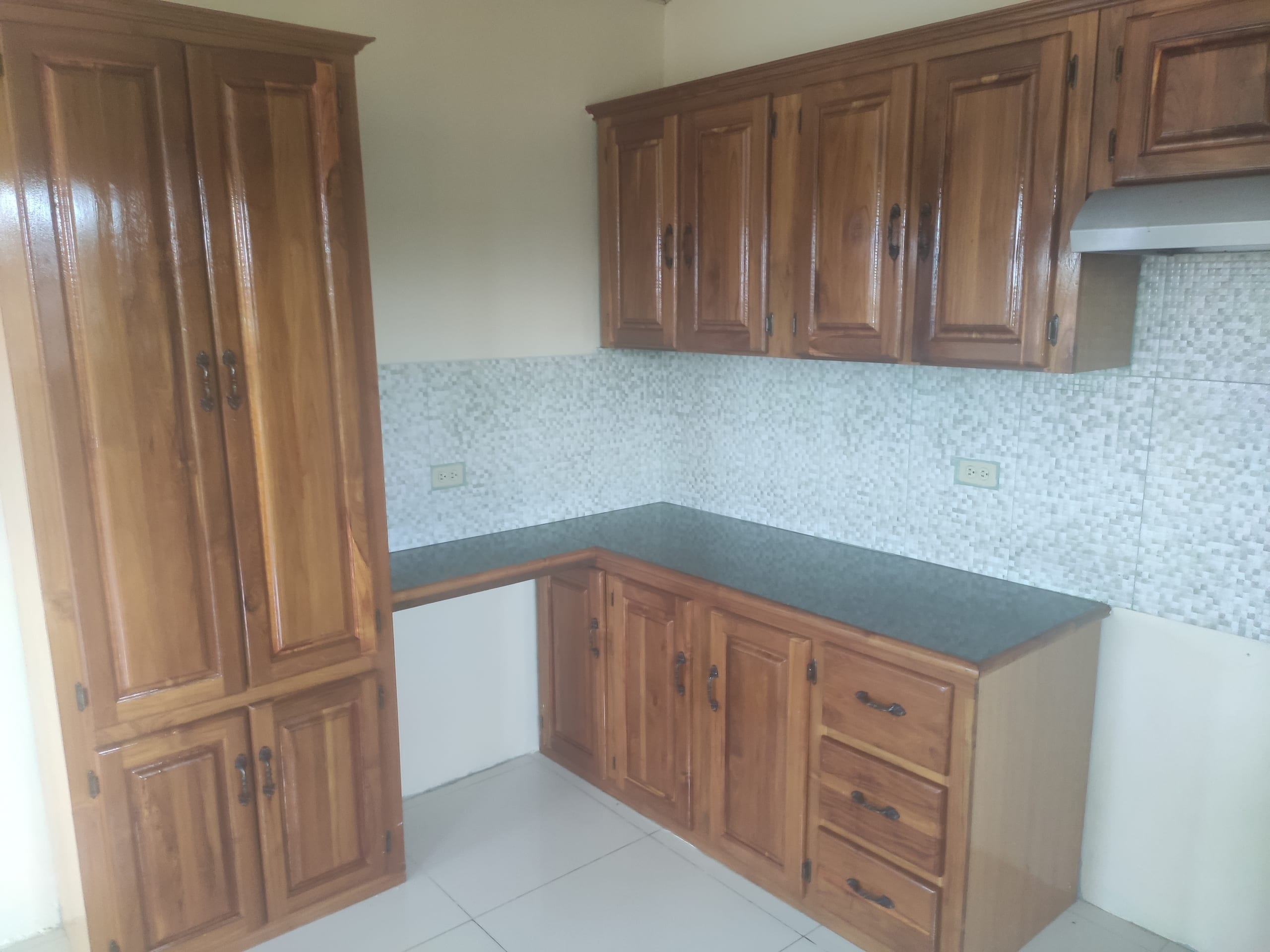 Spacious Tacarigua Apartment For Rent | Trinidad Real Estate