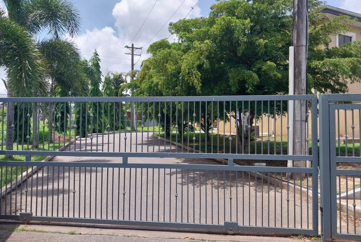 Luxury Townhouses in Gasparillo Trinidad Real Estate