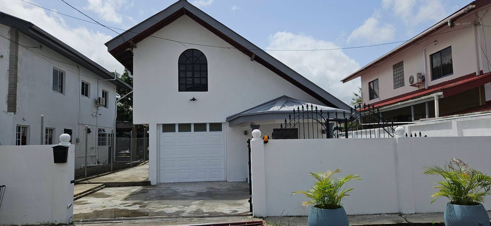TRINIDAD REAL ESTATE LISTINGS 2 4 bedroom Home for Sale – Roystonia, Couva