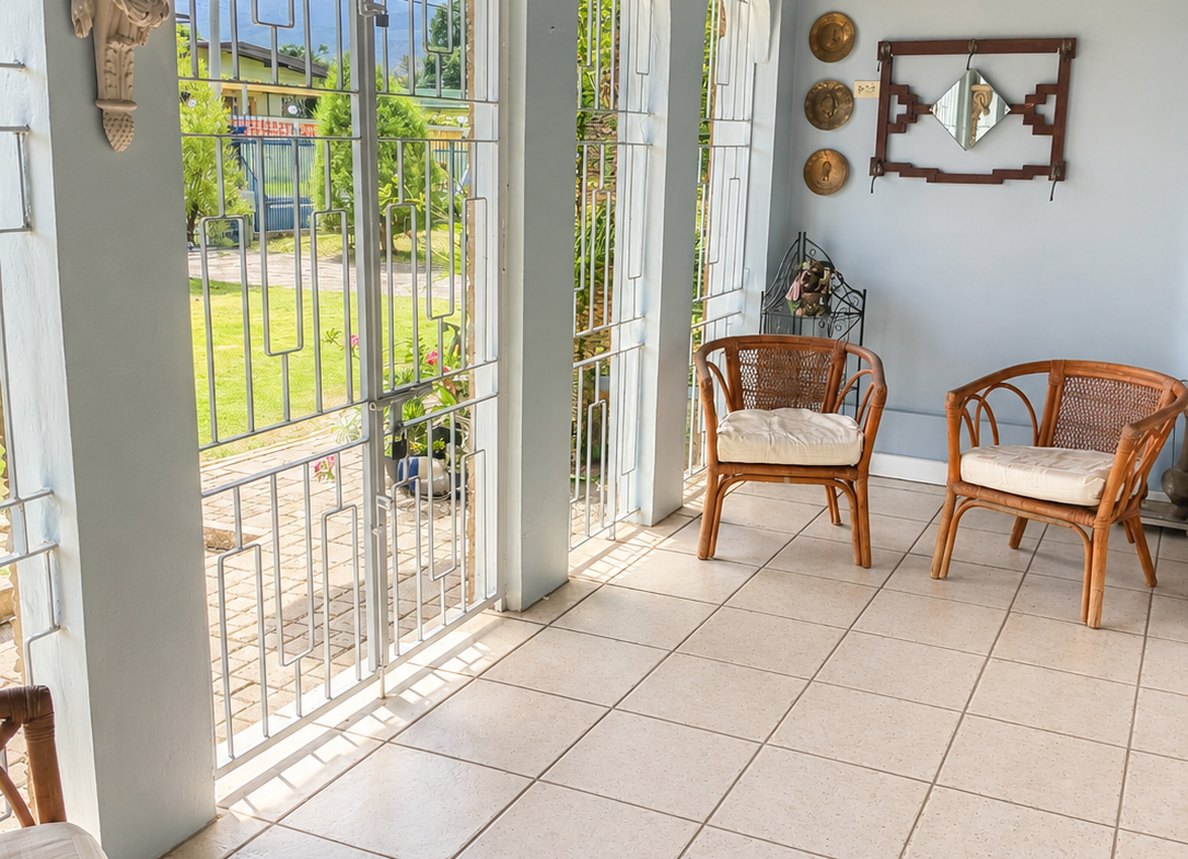 15 trincity home entryway