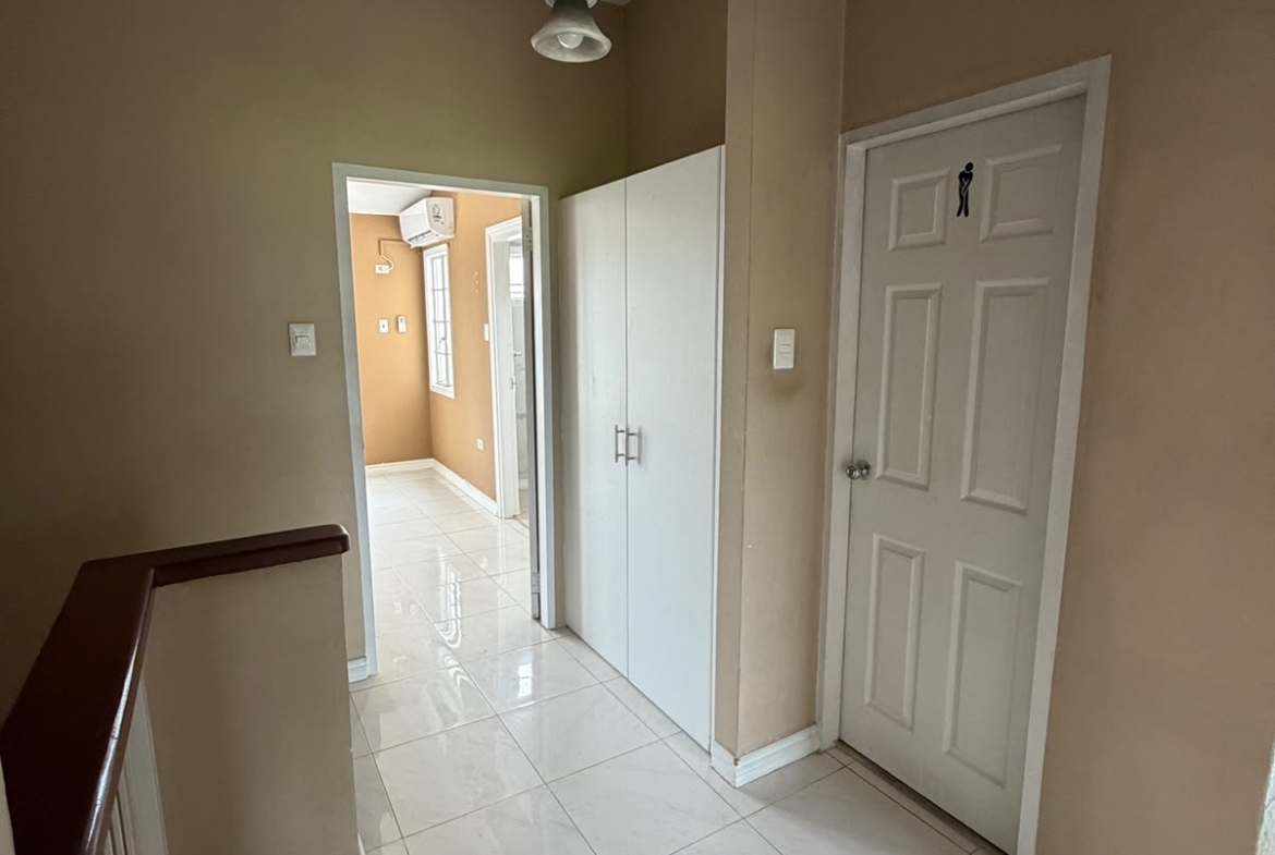 Eventide Court trincity upstairs