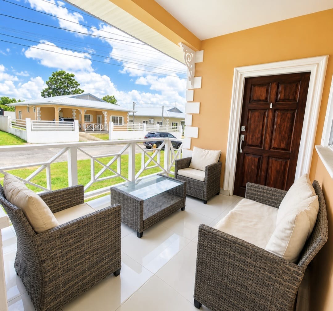 Lakeview house longdenville chaguanas 2 Lakeview house longdenville chaguanas 2