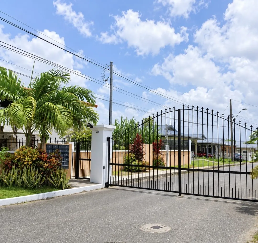 Lakeview house longdenville chaguanas Lakeview house longdenville chaguanas