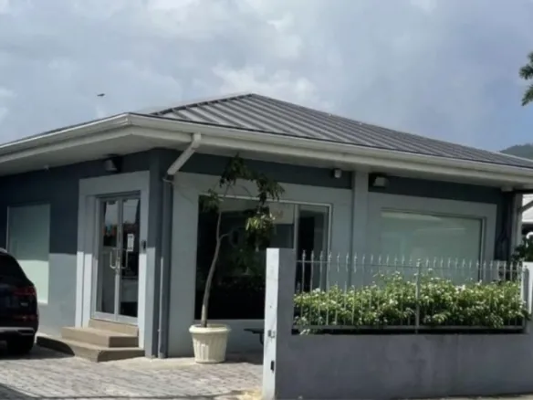 St James Commercial Rental
